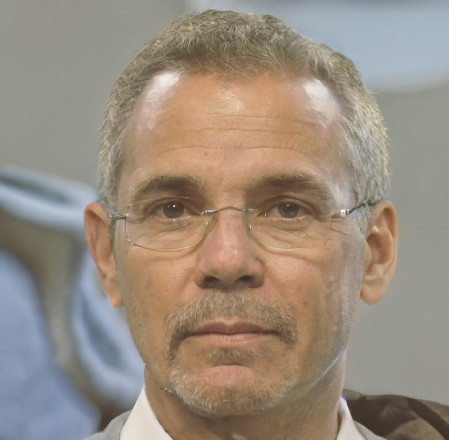 Perfil de consultor financiero y formador empresarial